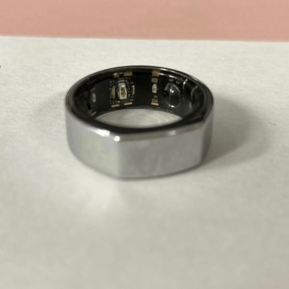 Oura Silver Gen 3 Size 8 Heritage - Picture 2 of 3